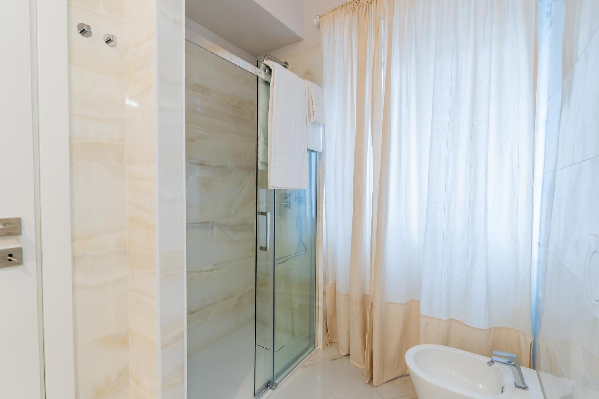 Palmanova Suites Milano Esterno foto