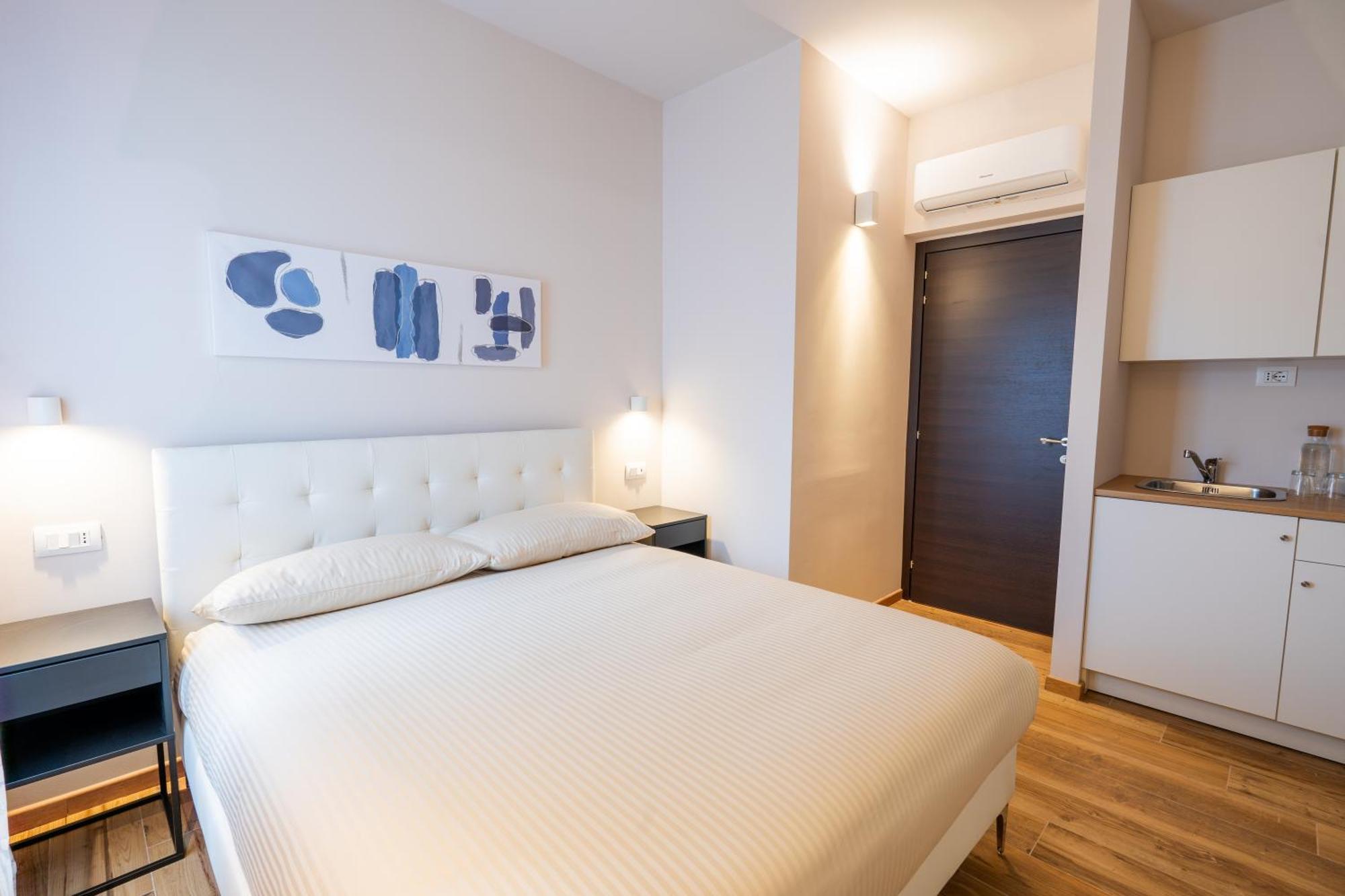 Palmanova Suites Milano Esterno foto